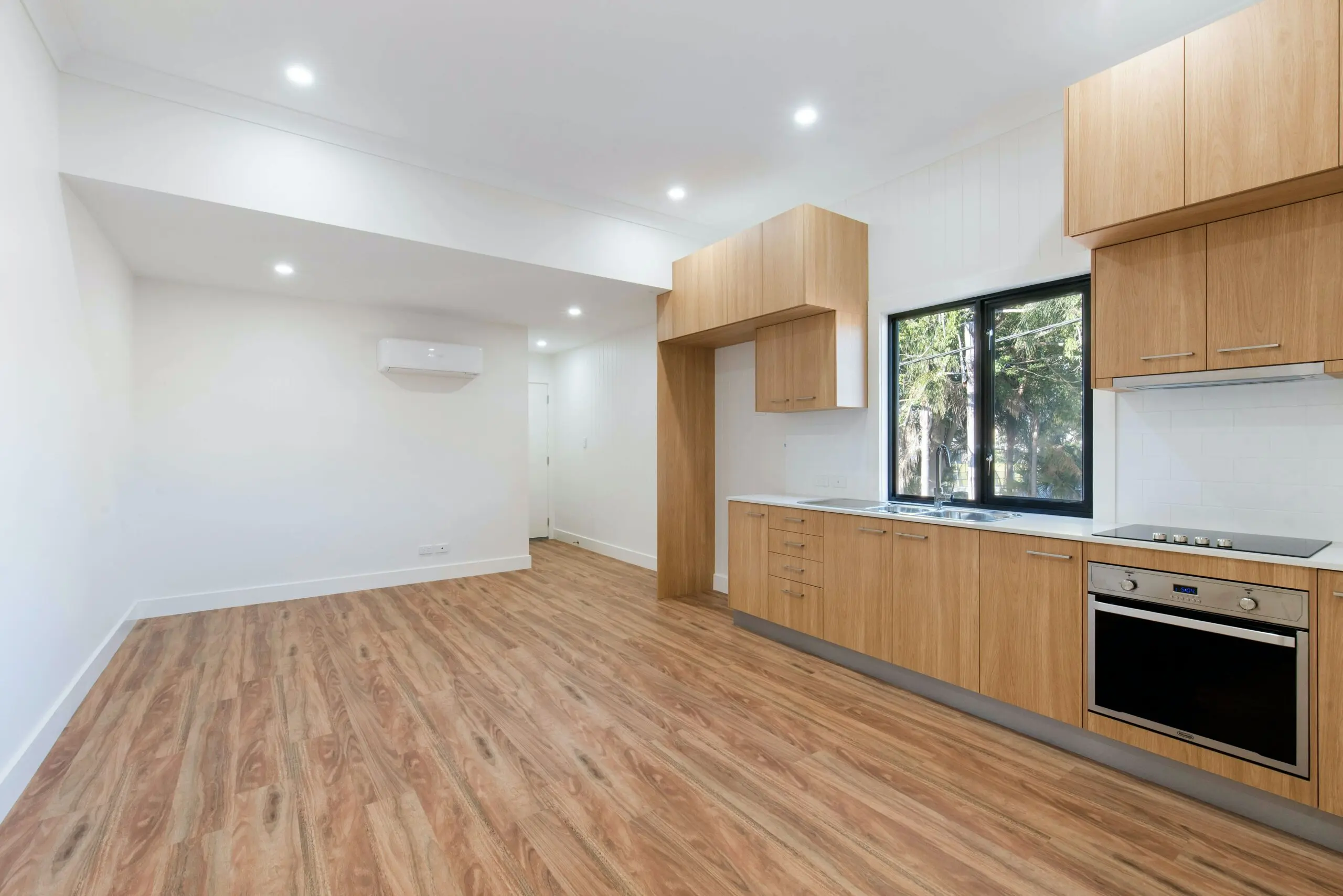 Laminate Flooring in Kitchen Pros & Cons